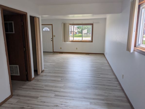 7368 Whitcomb St APT A
