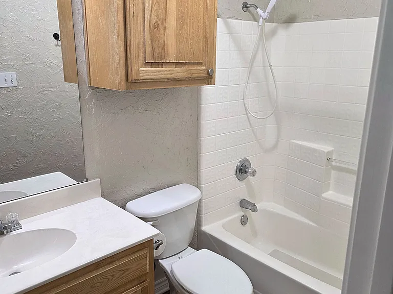 442 Green Acres Dr — Photo 5