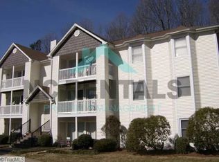 2328 W Vandalia Rd UNIT M, Greensboro, NC 27407
