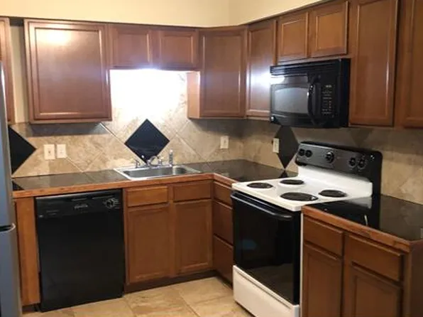 807 Wheelock St, Franklin, TX 77856