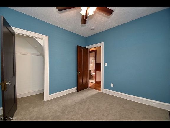 4th image of 9620 Garfield Blvd