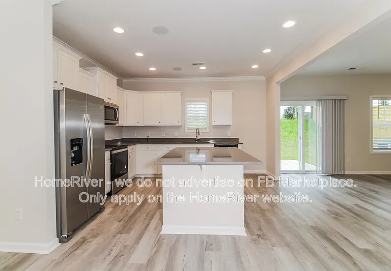 224 Sundrop St — Photo 4