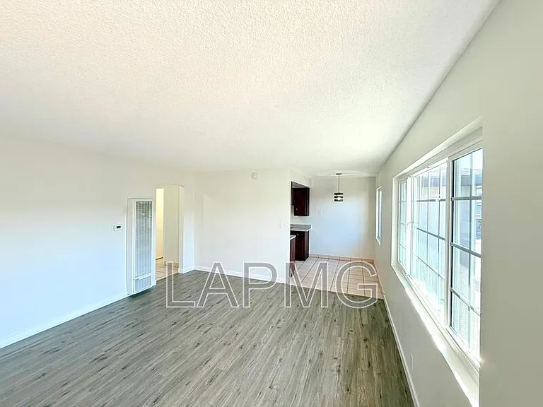 7035-7039 Miles Ave #7035-B — Photo 2