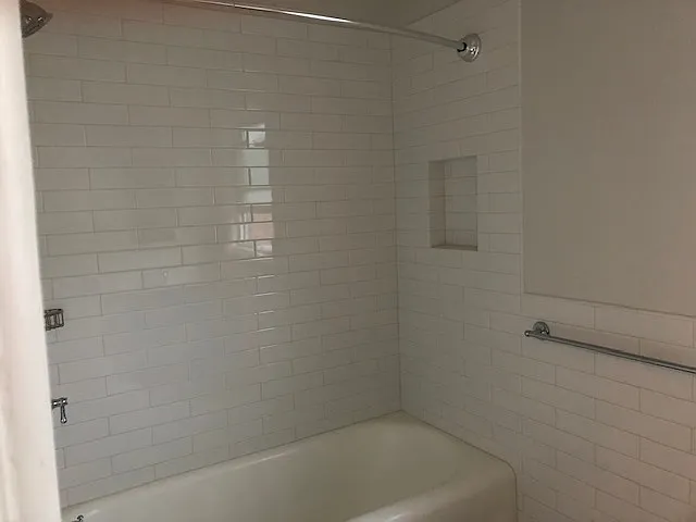 845 5th Ave #32 — Photo 9