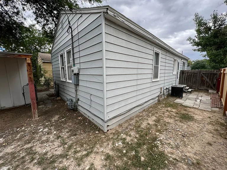 1016 E Roosevelt Ave — Photo 45