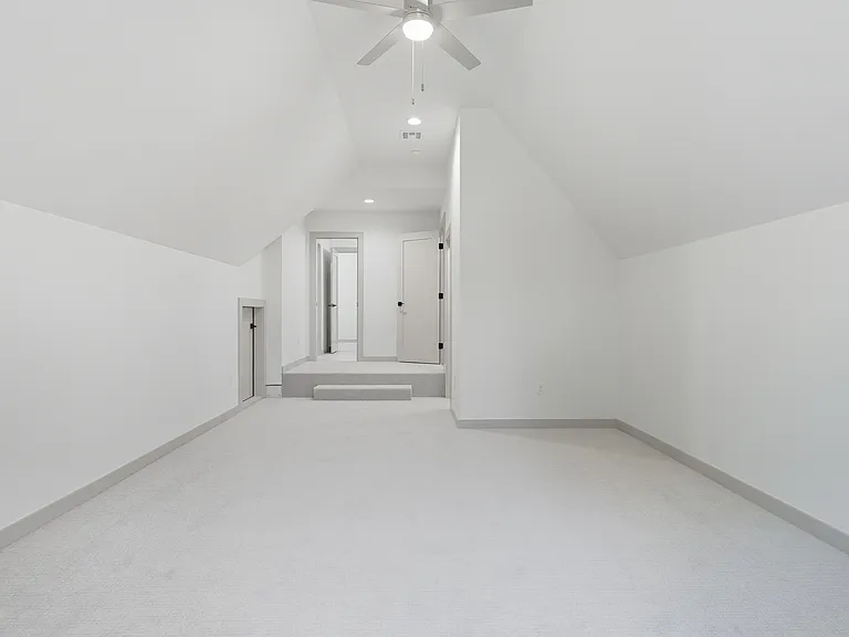 3921 S Madison Ave — Photo 20