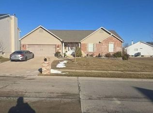 1837 Autumn Trl, Wentzville, MO 63385