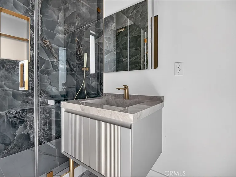 7605 Greg Ave — Photo 6