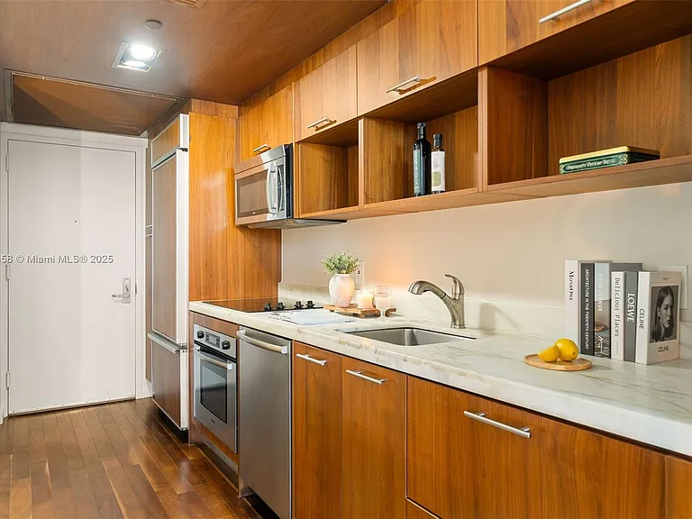 50 Biscayne Blvd #411 — Photo 14
