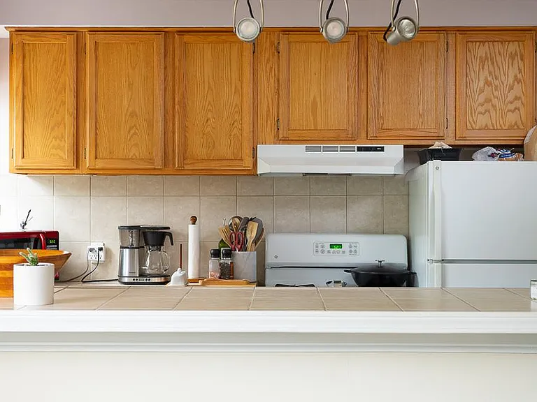 25863 Woodward Ave #203 — Photo 9