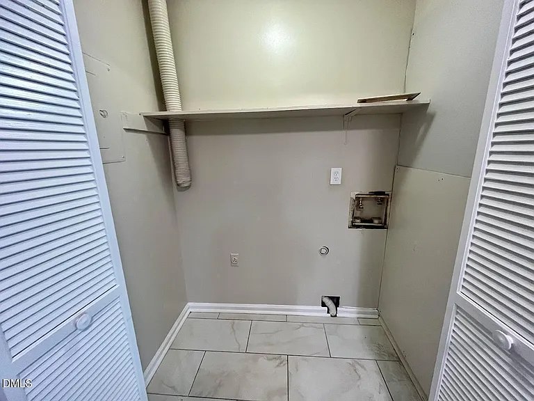 4205 Greencastle Ct #D — Photo 13