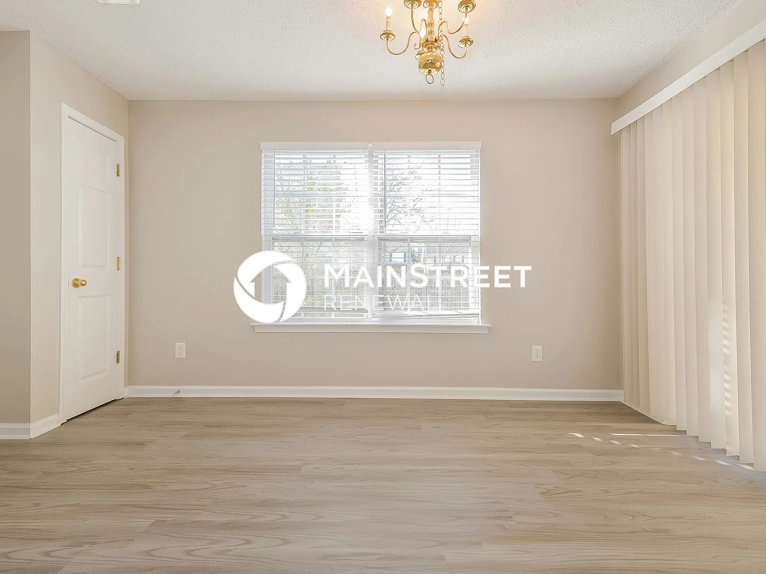 342 Coral Circle — Photo 3