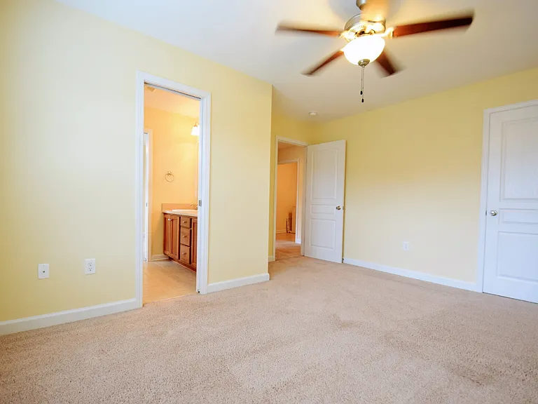1308 Braybrooke Pl — Photo 15
