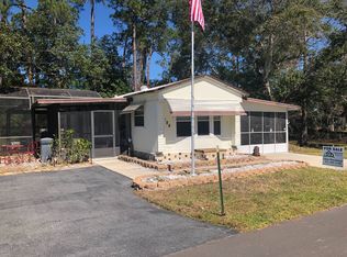 284 Magnolia Dr, Fruitland Park, FL 34731