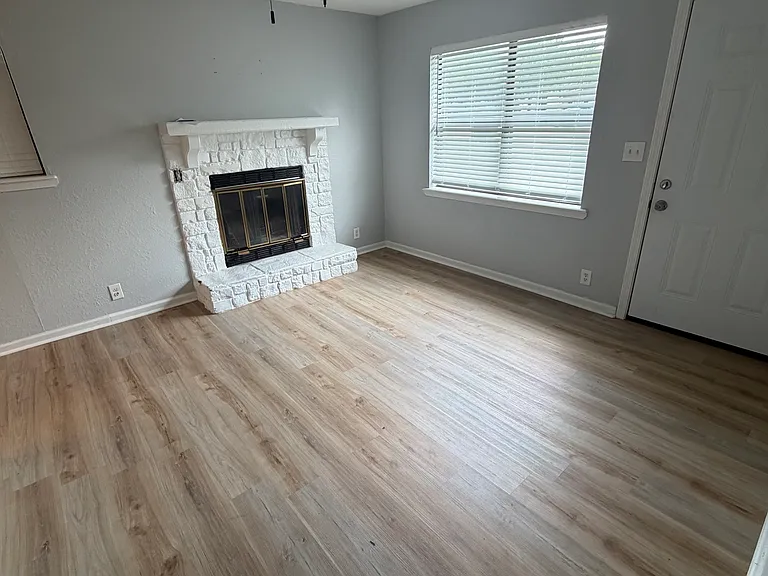 106 E Sunrise Dr — Photo 8