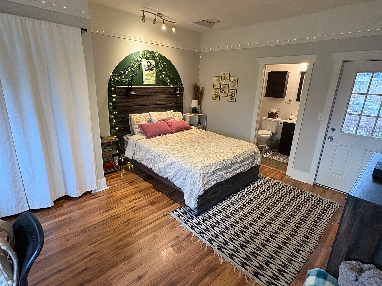 3 bed, 1450 sqft, $1,735 — Photo 4