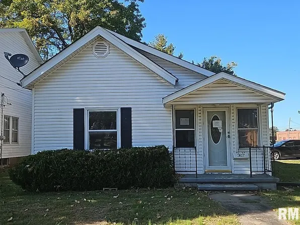 307 Morgan St, Anna, IL 62906