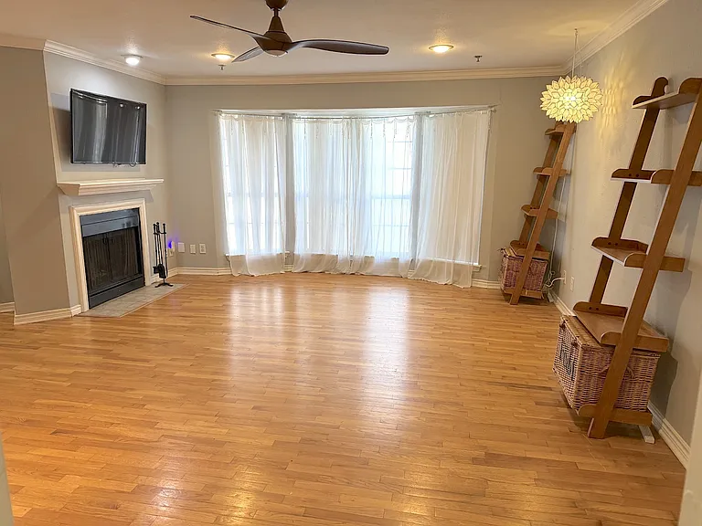 3100 Cole Ave #111 — Photo 12