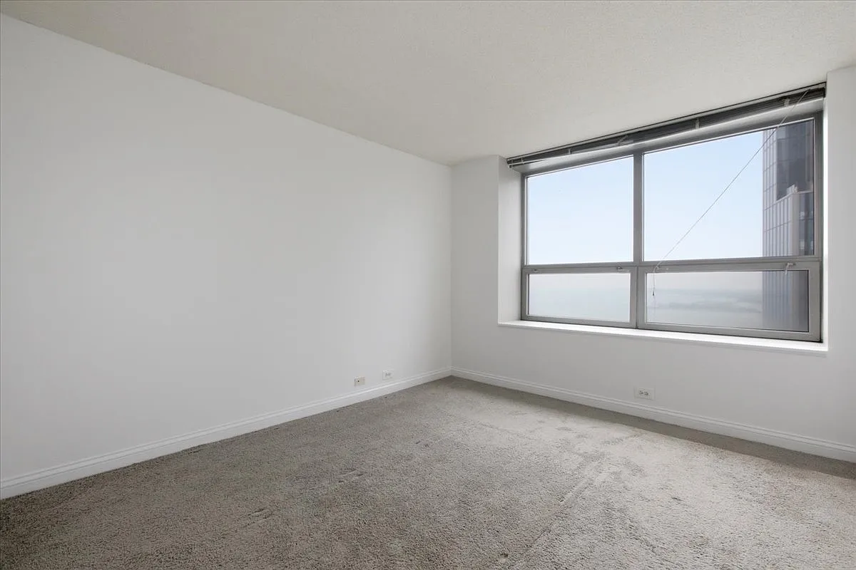 1 bed, 1.0 bath, 700 sqft, $2,350 — Photo 2