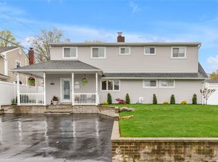 93 Bloomingdale Rd, Levittown, NY 11756