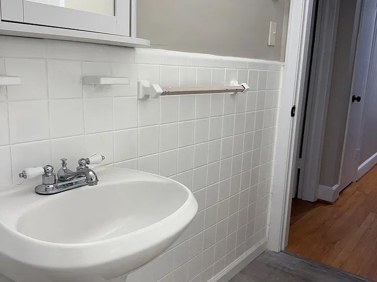 2314 Wycliffe Ave SW — Photo 22