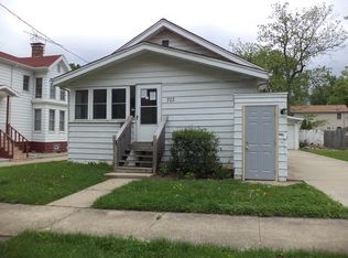 703 W Jefferson St, Bloomington, IL