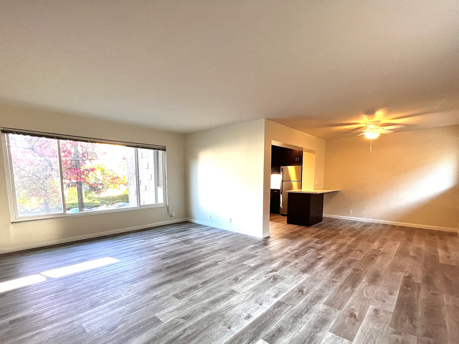 Lee Crest Apartments — Photo 2