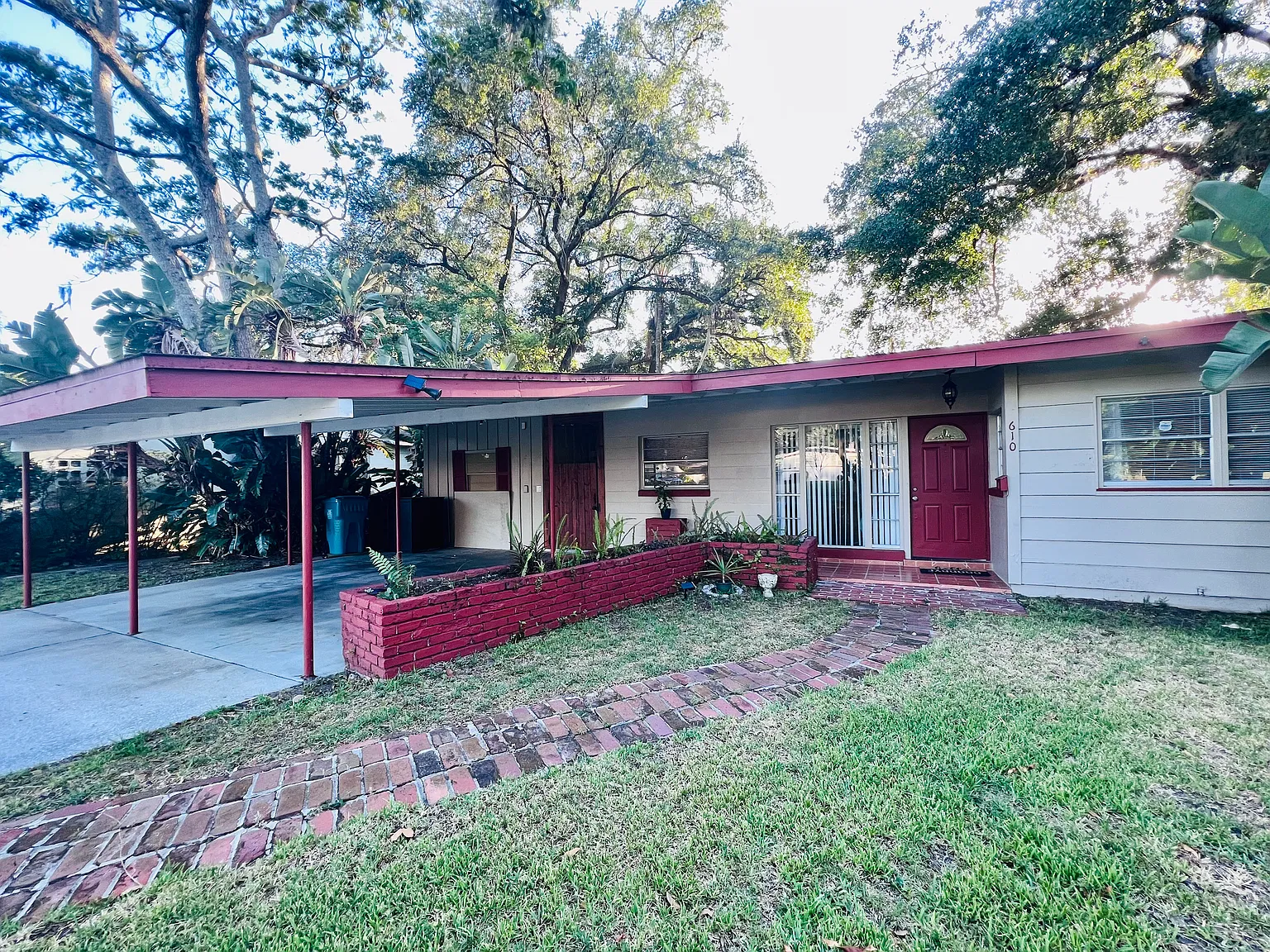 3 bed, 1723 sqft, $2,650 — Photo 2