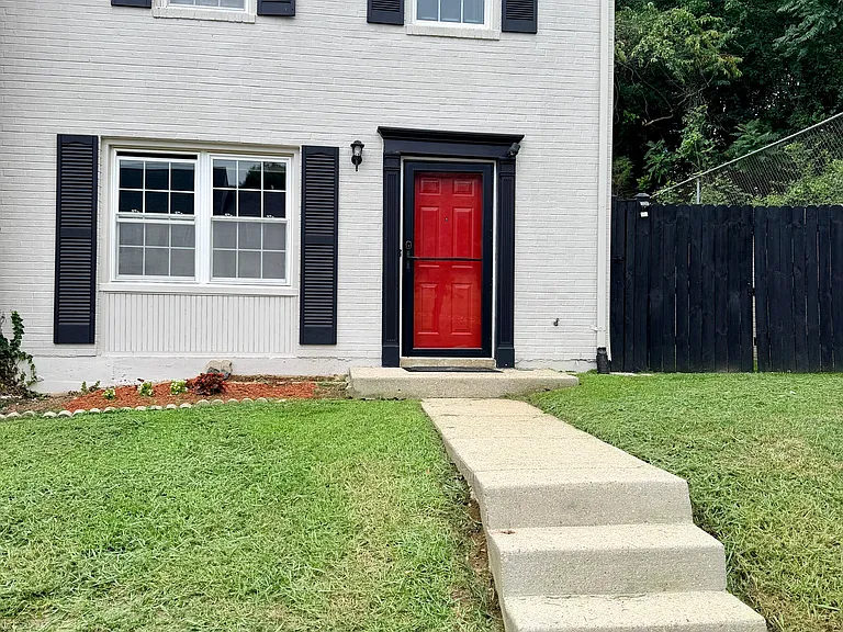 3008 Brinkley Station Dr — Photo 1