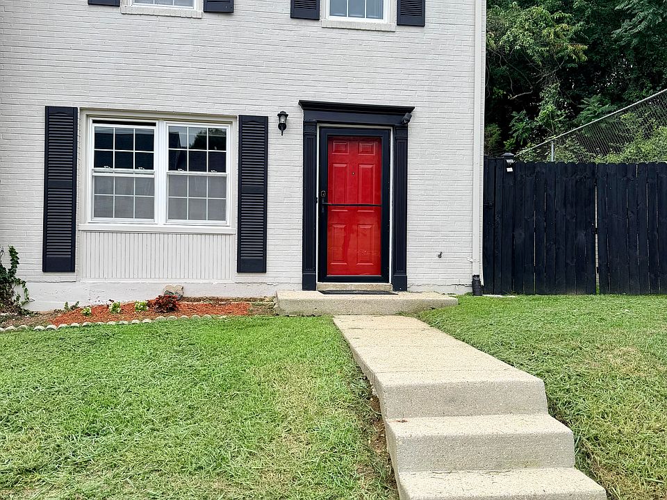 1st image of 3008 Brinkley Station Dr
