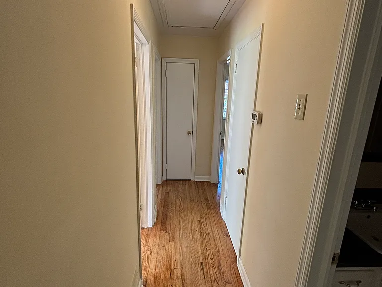 1084 Maryland Ave — Photo 6