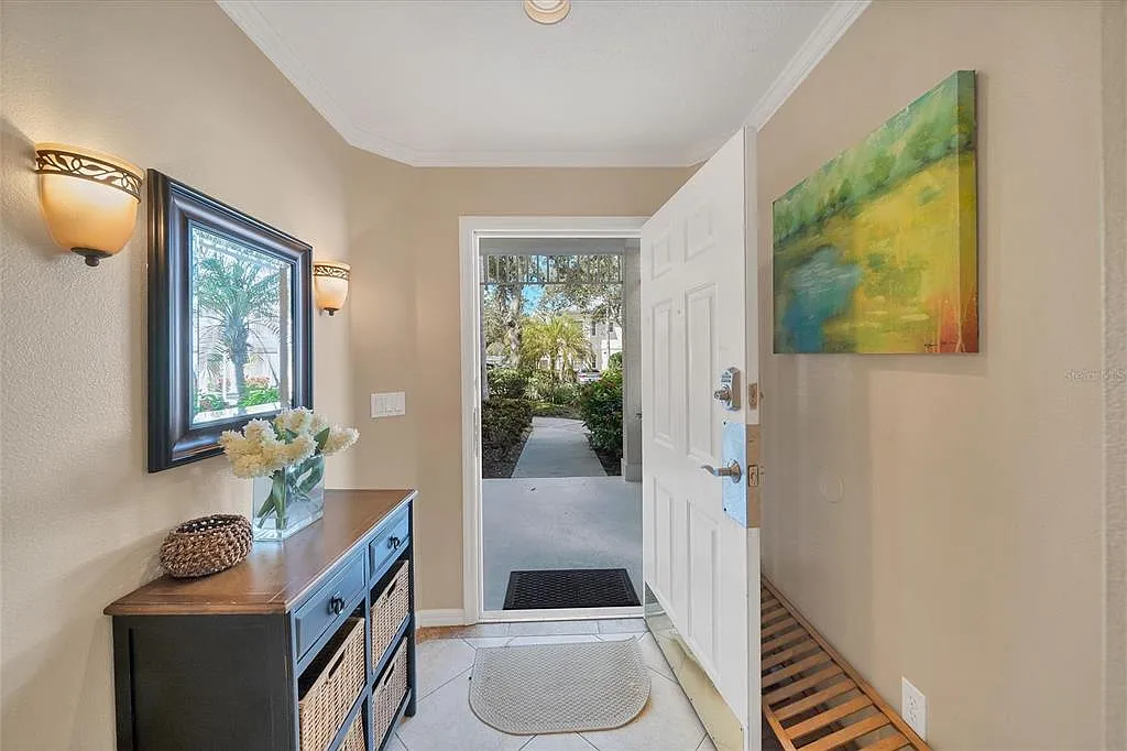 2 bed, 2.0 bath, 1114 sqft, $3,400 — Photo 3