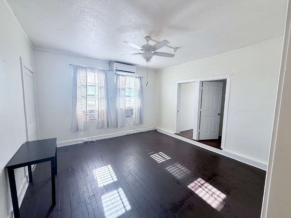 1st image of 406 Northwood Rd APT 4
