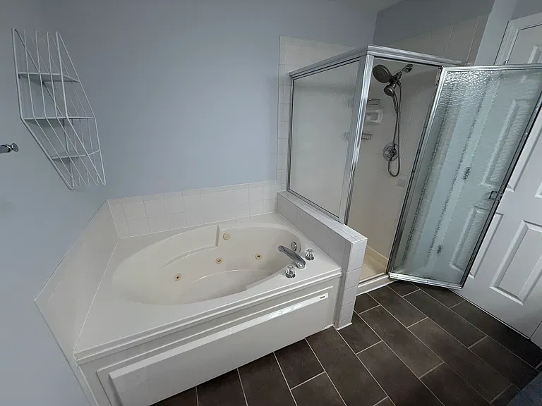 884 Dandridge Ct — Photo 23