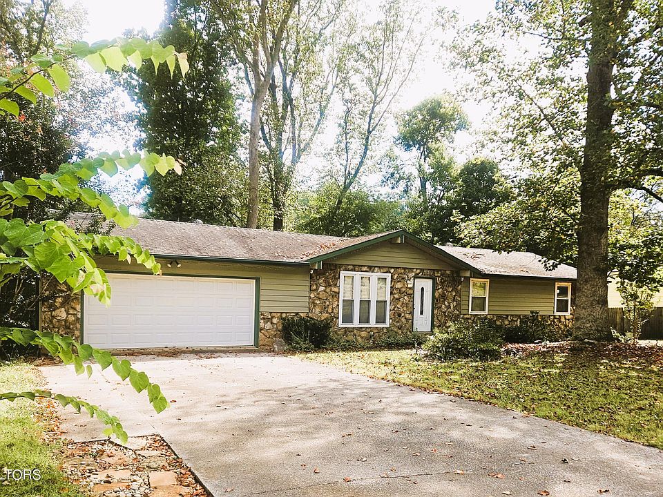 1st image of 1205 E Woodshire Dr