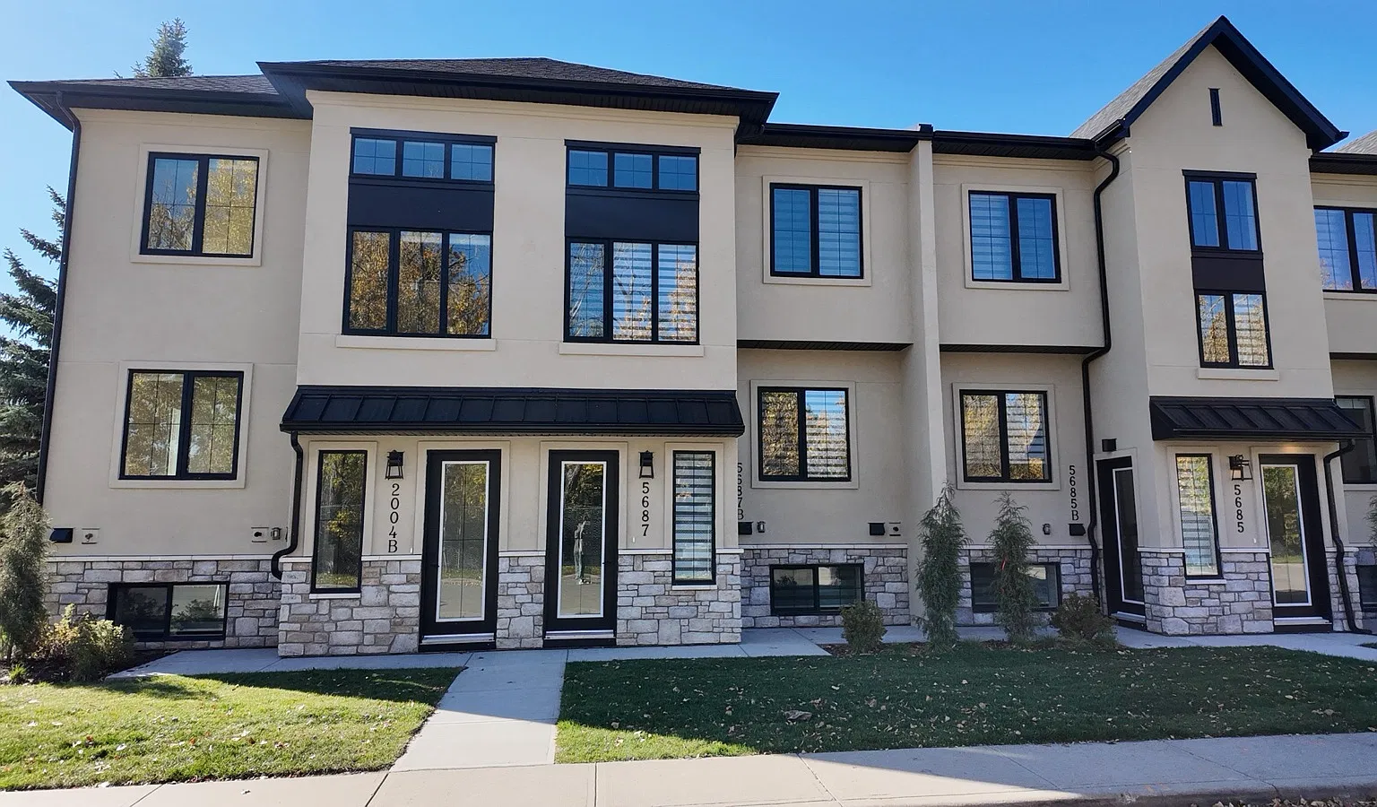 The Bellemore 5681 19 St SW — Photo 3