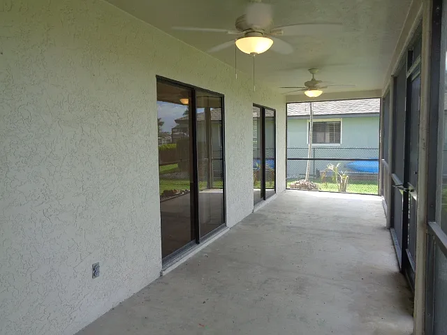 4412 SW 1st Pl — Photo 28