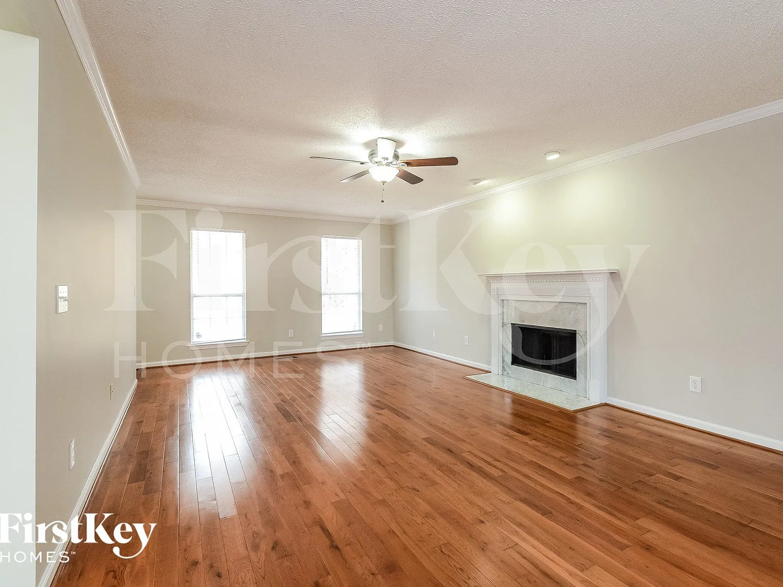 3 bed, 2.5 bath, 1944 sqft, $2,075 — Photo 3