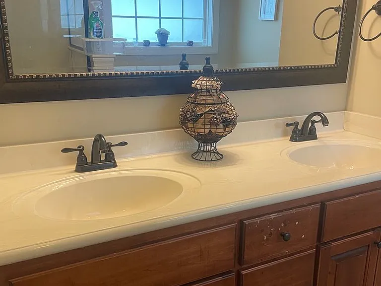 670 Uniola Dr — Photo 15