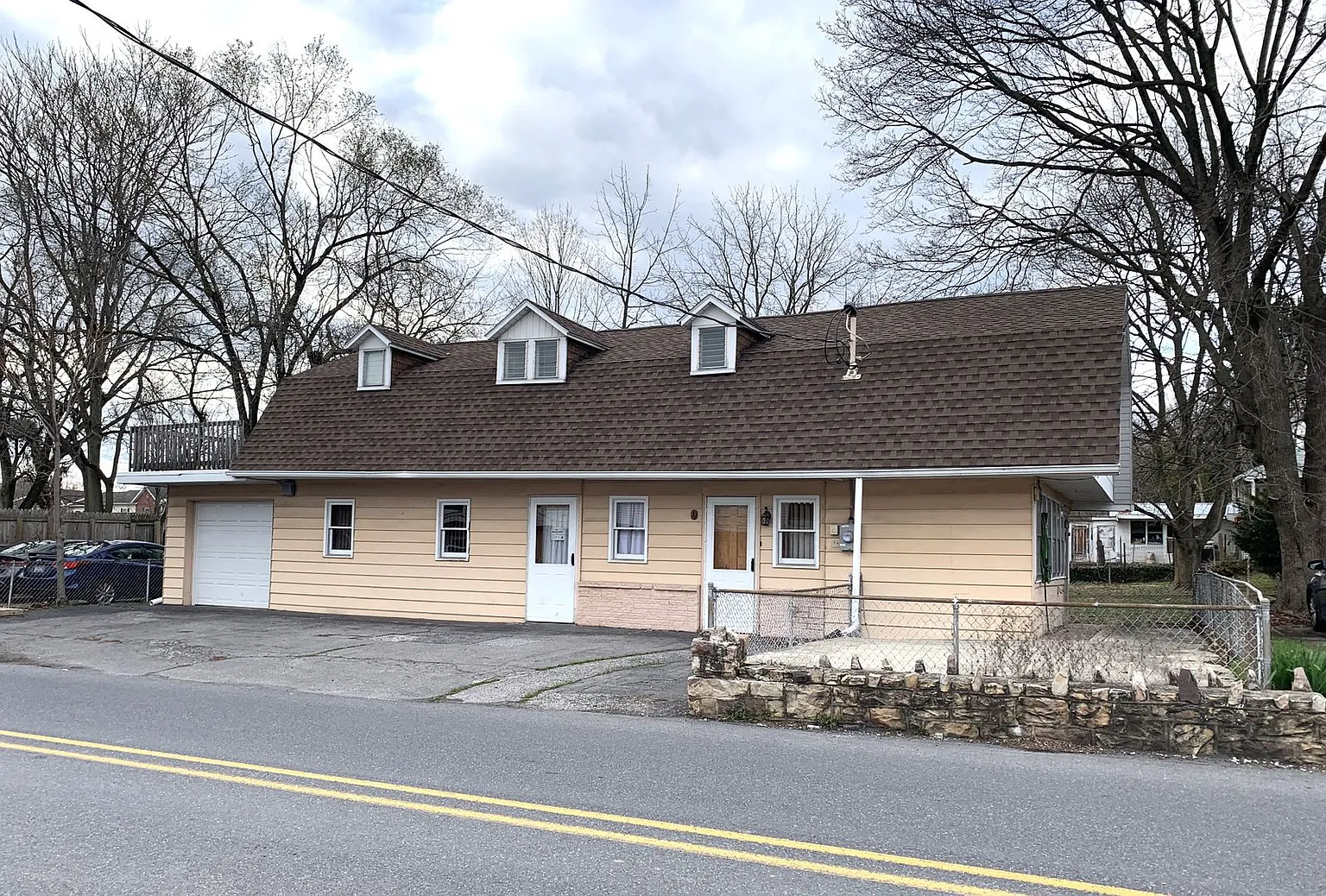 1 Hot Point Ave photo 1