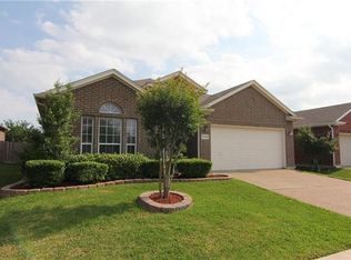 2700 Chadwick Dr, Fort Worth, TX 76131