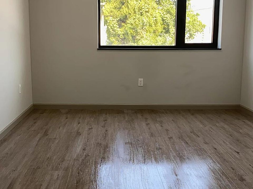 1st image of 108-57 Roosevelt Ave