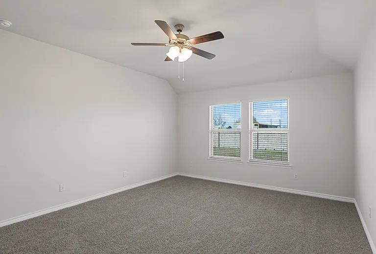 2105 Hunter Ln — Photo 12