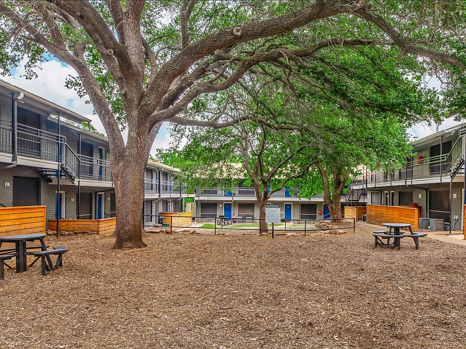 1st image of 14000 Esperanza Rd #139