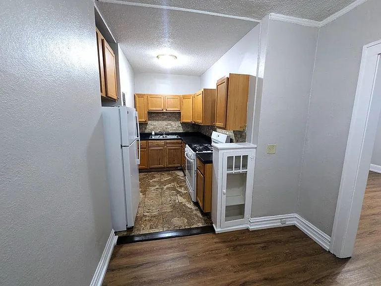 3129 Aldrich Ave S — Photo 42