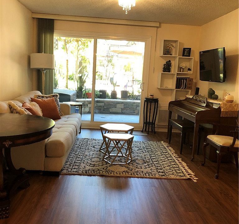 1st image of 525 S Ardmore Ave APT 160