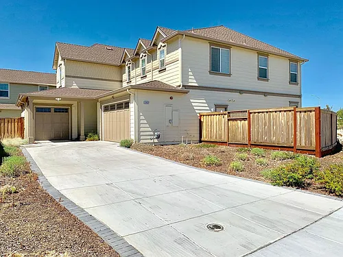 33627 Stallion St Photo 1