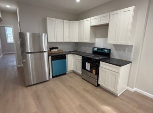 918 S Carey St #B, Baltimore, MD 21223