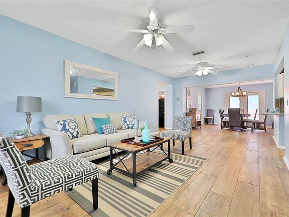 3rd image of 605 Barbara Ln