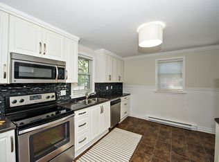 6 Douglas Dr, Bedford, NS B4A1P4